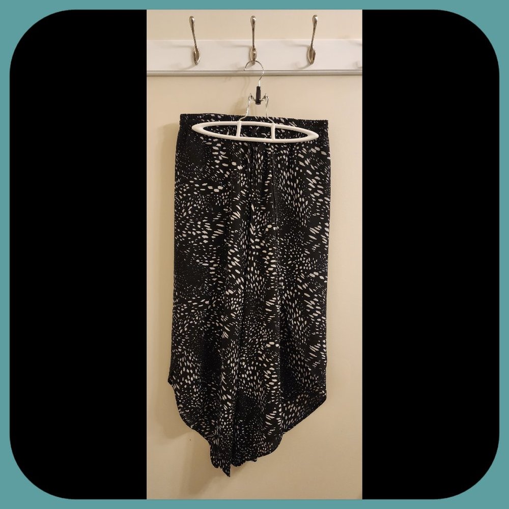 CLEO PETITES || Breezy Pull-on Palazzo Crops (SIZE XS)